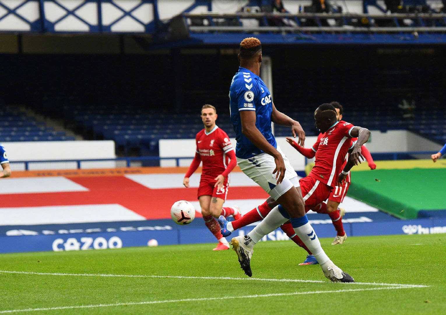 通过内部挖 通过内部挖